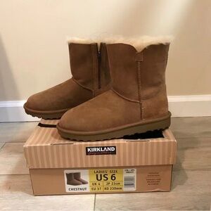 Kirkland Signature Womens Sheepskin Winter Boots US 6 New w/ Box